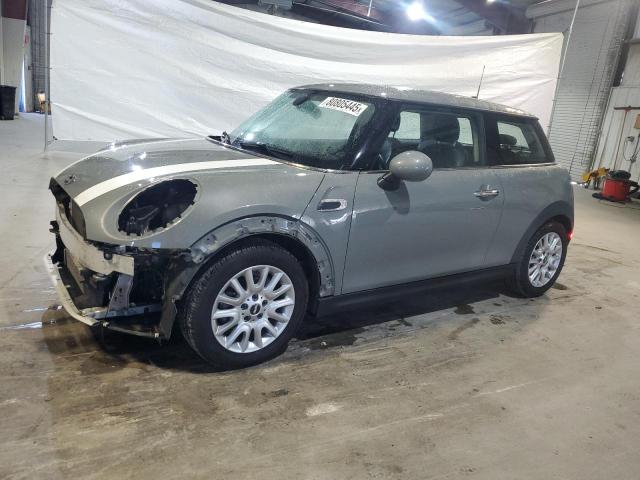 2014 MINI COOPER, 