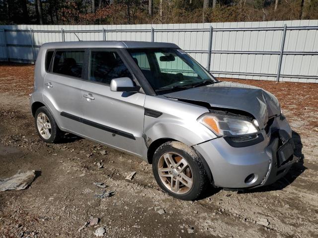 KNDJT2A23B7266579 - 2011 KIA SOUL + GRAY photo 4