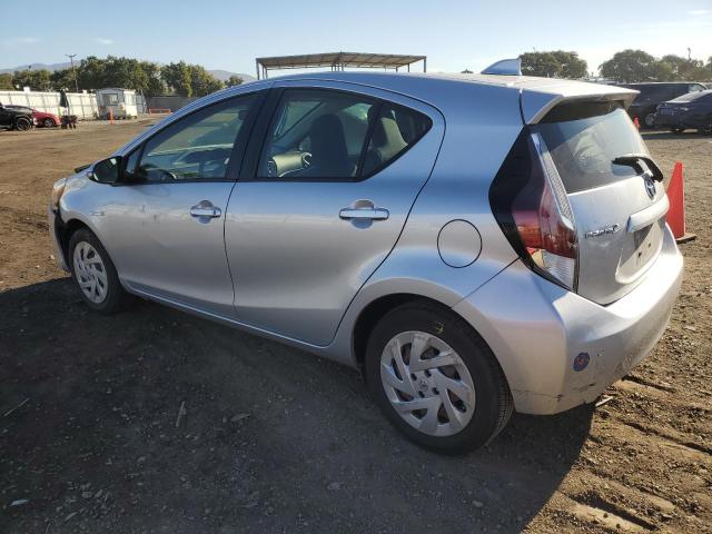 JTDKDTB30G1132427 - 2016 TOYOTA PRIUS C SILVER photo 2