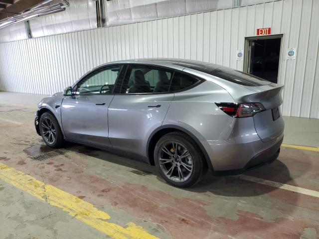 7SAYGAEEXSF225641 - 2025 TESLA MODEL Y GRAY photo 2
