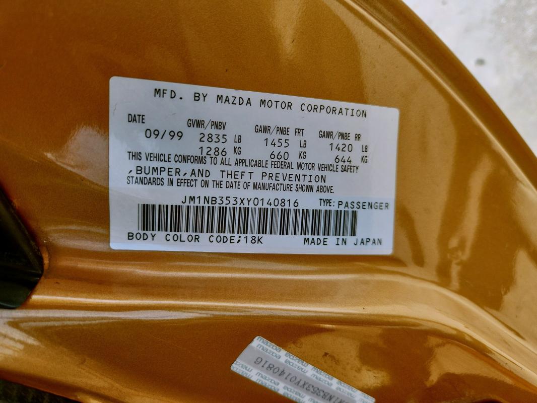 JM1NB353XY0140816 - 2000 MAZDA MX-5 MIATA BASE ORANGE photo 12