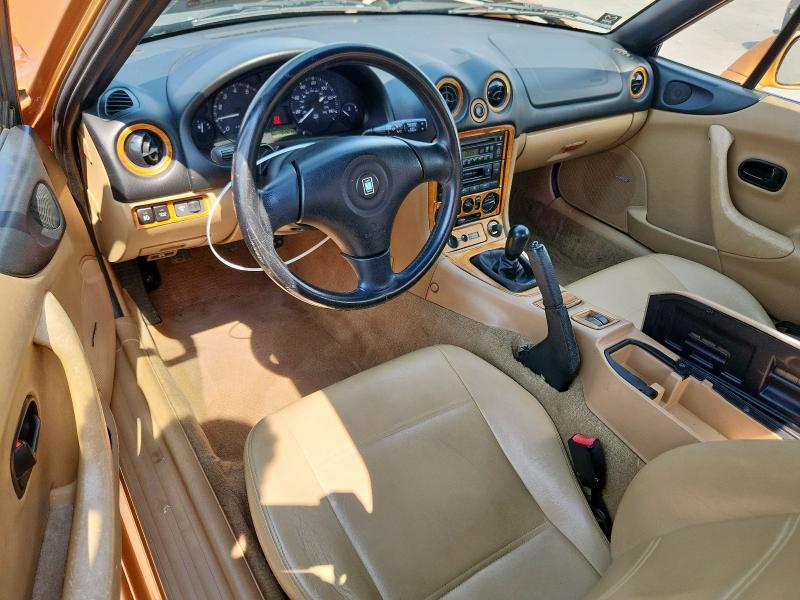 JM1NB353XY0140816 - 2000 MAZDA MX-5 MIATA BASE ORANGE photo 8