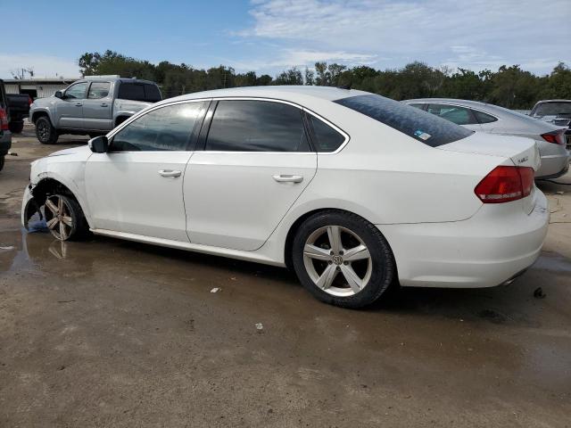 1VWBP7A30DC070007 - 2013 VOLKSWAGEN PASSAT SE WHITE photo 2