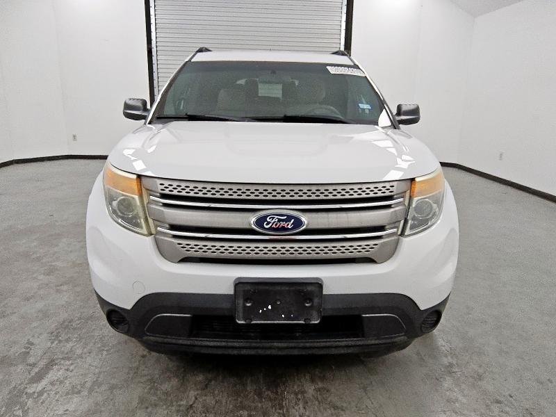 1FM5K8B85EGC27471 - 2014 FORD EXPLORER WHITE photo 5