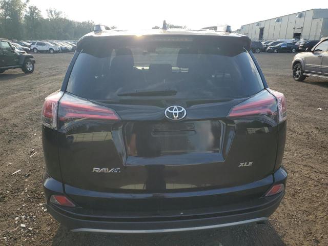 2T3RFREV7HW682235 - 2017 TOYOTA RAV4 XLE Qara foto 6