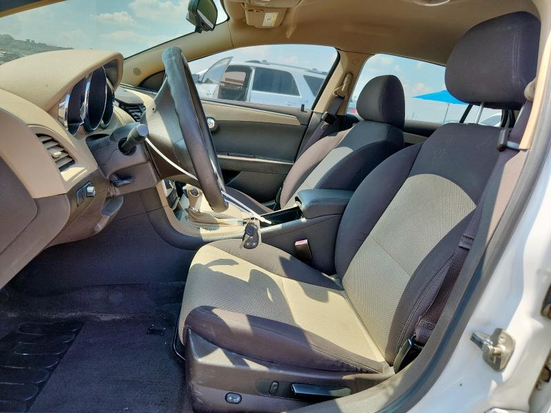 1G1ZB5E09CF199678 - 2012 CHEVROLET MALIBU LS Blanc photo 7