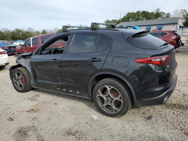 ZASPAKBN3K7C30455 - 2019 ALFA ROMEO STELVIO TI BLACK photo 2