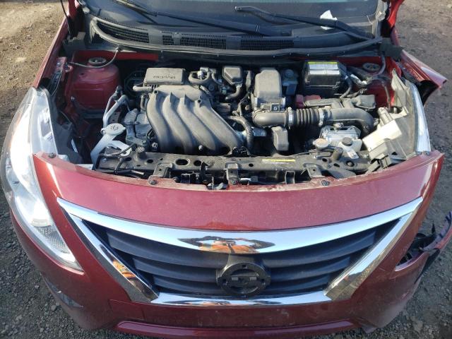 3N1CN7AP6JL865453 - 2018 NISSAN VERSA S RED photo 11