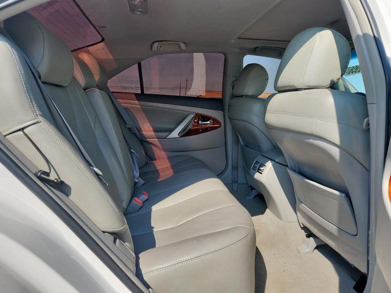 4T1BE46KX9U890325 - 2009 TOYOTA CAMRY BASE WHITE photo 10