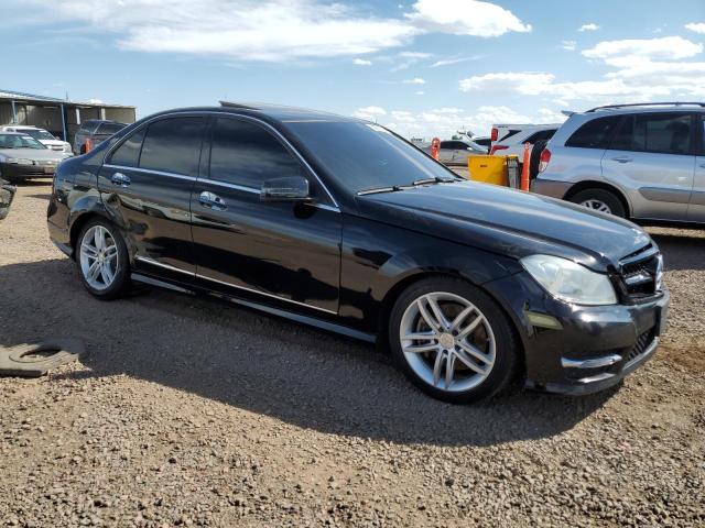 WDDGF8AB8DR252257 - 2013 MERCEDES-BENZ C 300 4MATIC BLACK photo 4