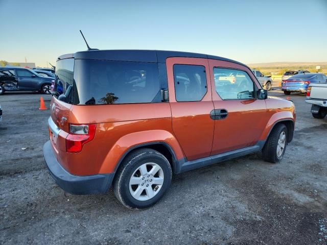 5J6YH2H72BL001302 - 2011 HONDA ELEMENT EX ORANGE photo 3