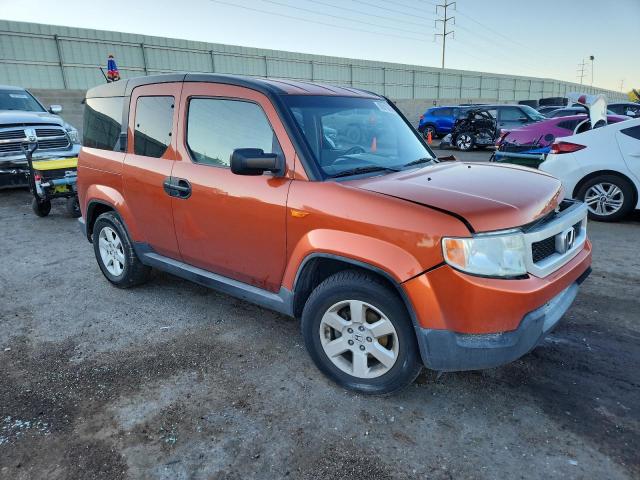5J6YH2H72BL001302 - 2011 HONDA ELEMENT EX ORANGE photo 4