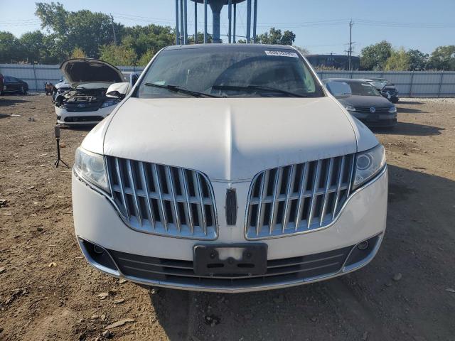 2LMHJ5AR8ABJ28139 - 2010 LINCOLN MKT 白色 照片 5
