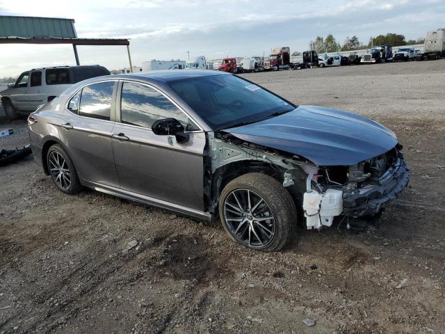 4T1T11AK7PU174615 - 2023 TOYOTA CAMRY SE NIGHT SHADE GRAY photo 4