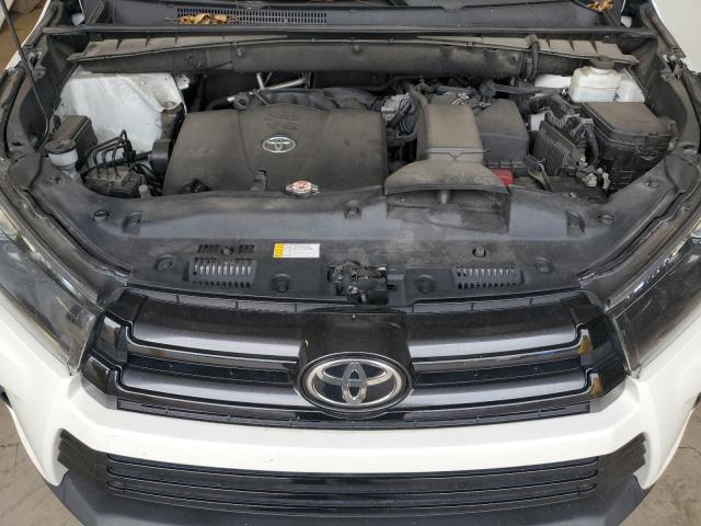 5TDJZRFHXKS609642 - 2019 TOYOTA HIGHLANDER SE WHITE photo 12