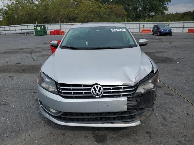 1VWBN7A37CC105646 - 2012 VOLKSWAGEN PASSAT SE SILVER photo 5