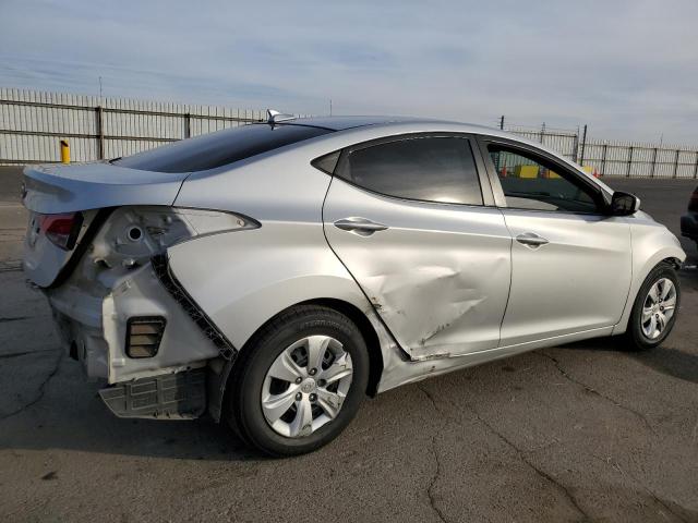 5NPDH4AE3GH698645 - 2016 HYUNDAI ELANTRA SE SILVER photo 3