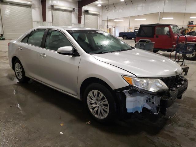 4T4BF1FK0ER419800 - 2014 TOYOTA CAMRY L SILVER photo 4