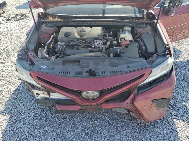 4T1B11HK2JU514133 - 2018 TOYOTA CAMRY L RED photo 11