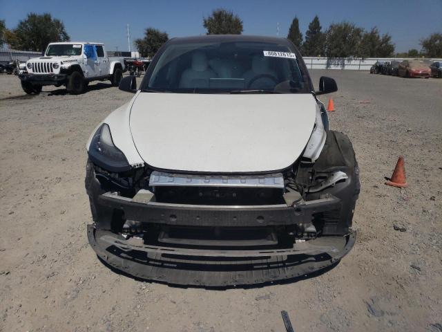 7SAYGDEE6NF484505 - 2022 TESLA MODEL Y Blanco foto 5