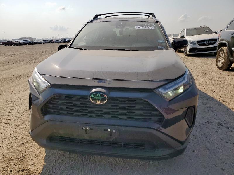 2T3W1RFV4RW345717 - 2024 TOYOTA RAV4 XLE BLUE photo 5