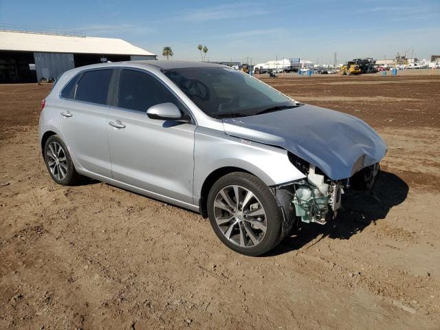 KMHH35LE0LU133137 - 2020 HYUNDAI ELANTRA GT SILVER photo 4