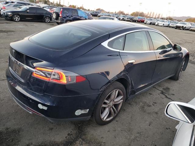 5YJSA1CN1DFP06064 - 2013 TESLA MODEL S ლურჯი ფოტო 3