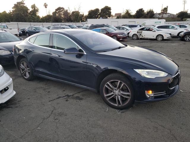 5YJSA1CN1DFP06064 - 2013 TESLA MODEL S ლურჯი ფოტო 4