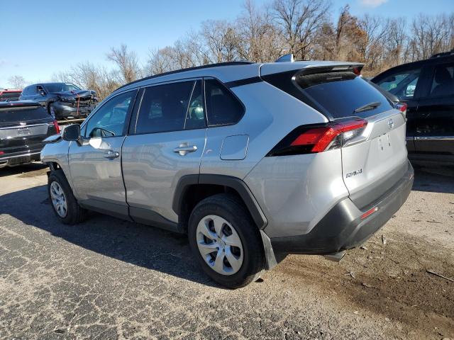 2T3K1RFV2MC124108 - 2021 TOYOTA RAV4 LE 银色 照片 2