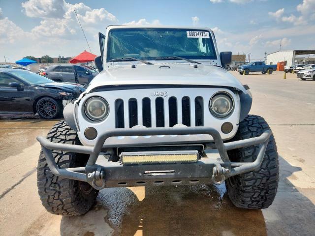 1J4BA3H14BL542220 - 2011 JEEP WRANGLER U SPORT 银色 照片 5