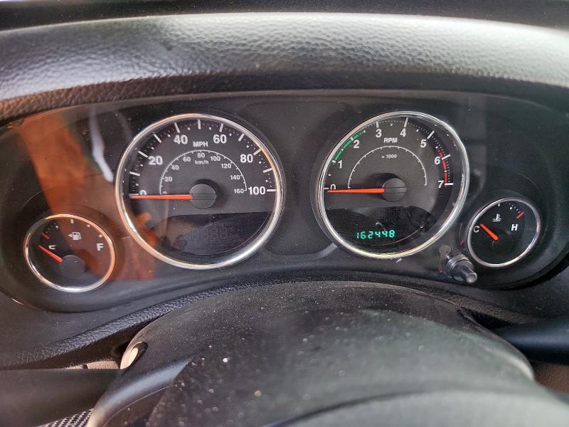 1J4BA3H14BL542220 - 2011 JEEP WRANGLER U SPORT 银色 照片 9