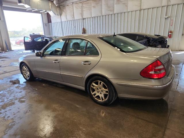 WDBUF82J25X175951 - 2005 MERCEDES-BENZ E 320 4MATIC TAN photo 2