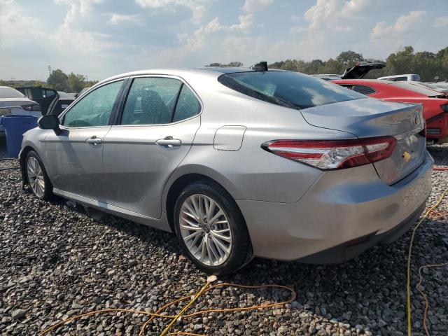 4T1B11HK9KU745063 - 2019 TOYOTA CAMRY L SILVER photo 2