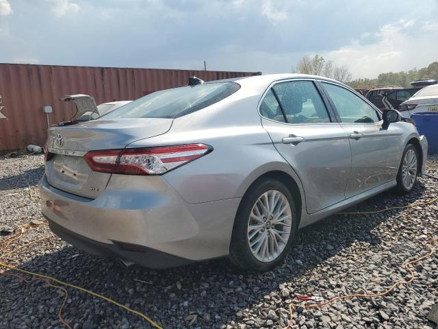 4T1B11HK9KU745063 - 2019 TOYOTA CAMRY L SILVER photo 3
