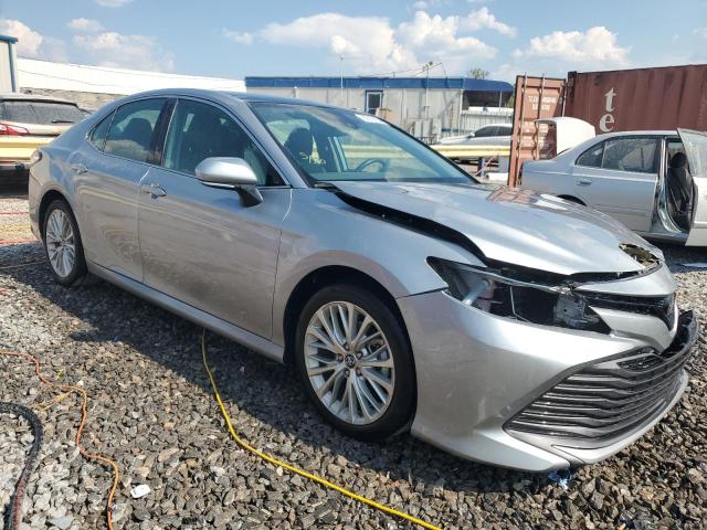 4T1B11HK9KU745063 - 2019 TOYOTA CAMRY L SILVER photo 4