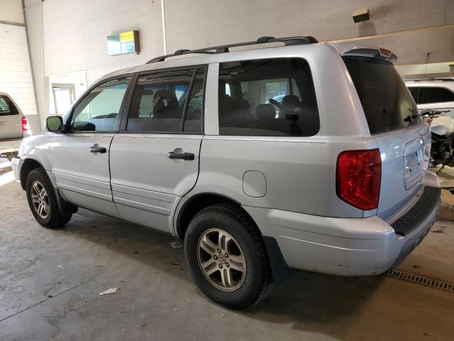 2HKYF18404H568076 - 2004 HONDA PILOT EX SILVER photo 2