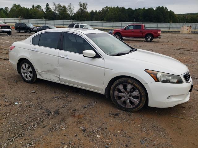 1HGCP3F87AA026910 - 2010 HONDA ACCORD EXL WHITE photo 4