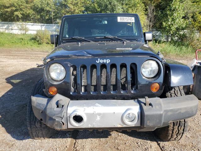 1C4BJWEG4DL691472 - 2013 JEEP WRANGLER U SAHARA 黑色 照片 5