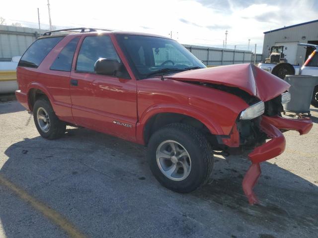 1GNCS18W6YK215976 - 2000 CHEVROLET BLAZER RED photo 4