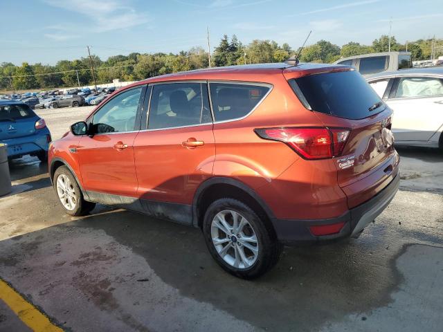 1FMCU9GD6KUB89047 - 2019 FORD ESCAPE SE Orange photo 2