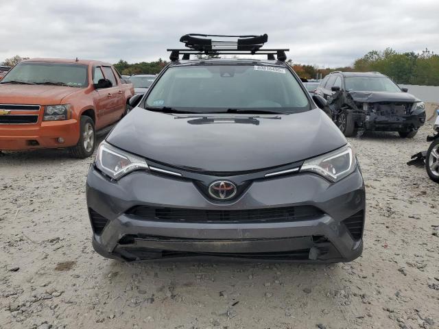 2T3BFREV4JW848623 - 2018 TOYOTA RAV4 LE Gris foto 5