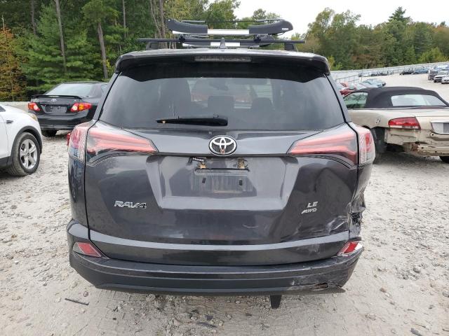 2T3BFREV4JW848623 - 2018 TOYOTA RAV4 LE Gris foto 6