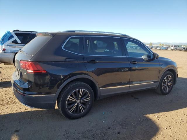 3VV3B7AX3JM013448 - 2018 VOLKSWAGEN TIGUAN SE BLACK photo 3