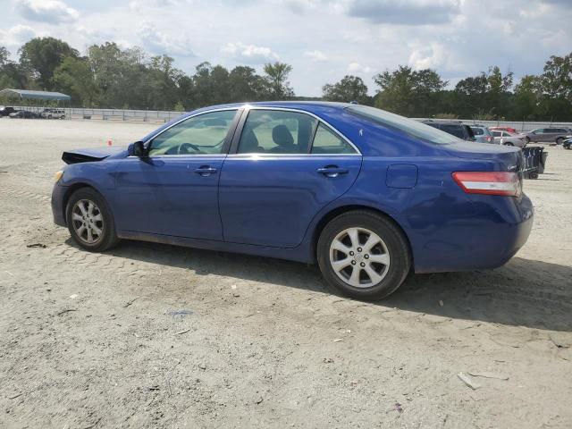 4T1BF3EK7BU668176 - 2011 TOYOTA CAMRY BASE BLUE photo 2