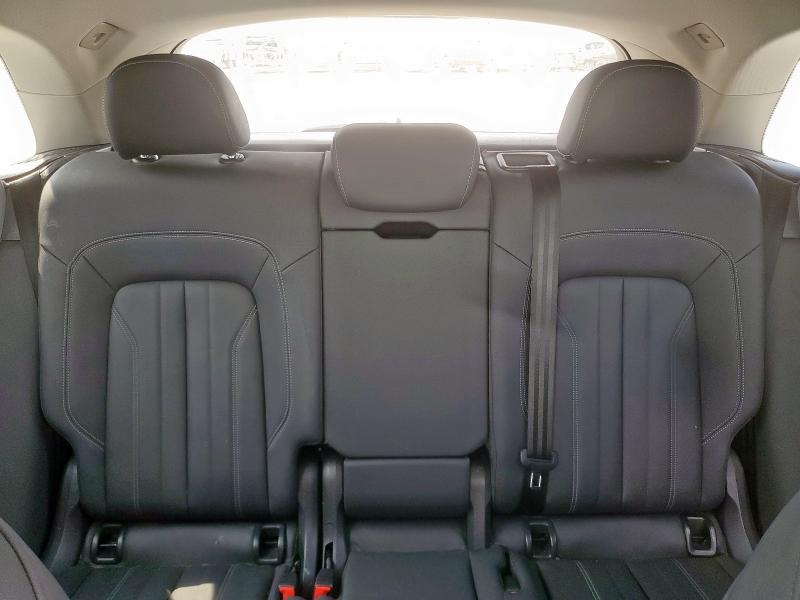 WA1AAAFY6M2004689 - 2021 AUDI Q5 PREMIUM WHITE photo 10