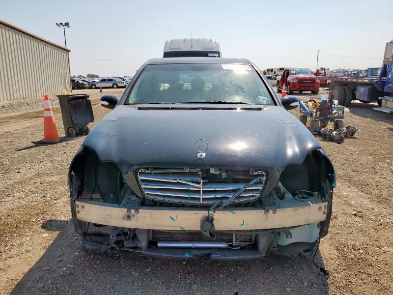 WDBRF64J85F585439 - 2005 MERCEDES-BENZ C 320 黑色 照片 5