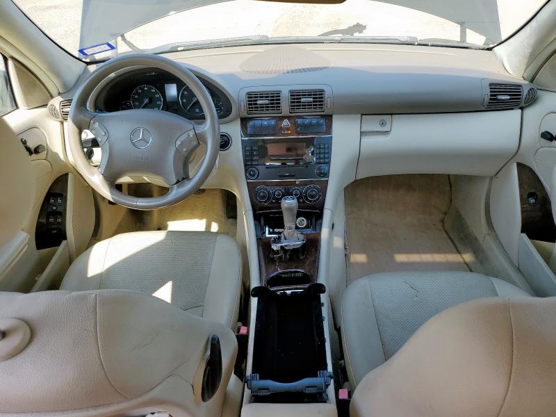 WDBRF64J85F585439 - 2005 MERCEDES-BENZ C 320 黑色 照片 8