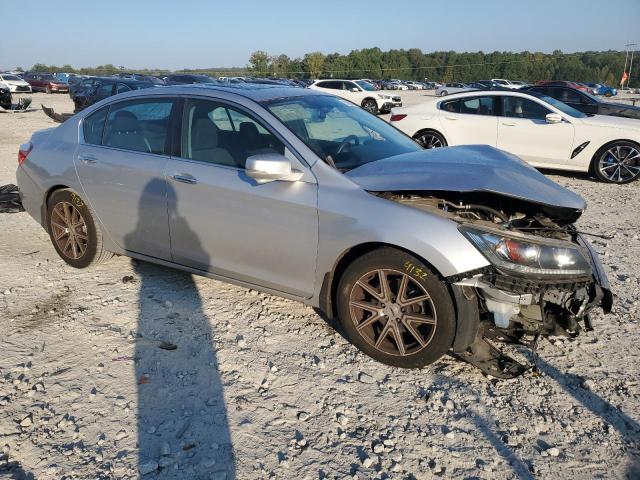 1HGCR2E70FA045139 - 2015 HONDA ACCORD EX SILVER photo 4