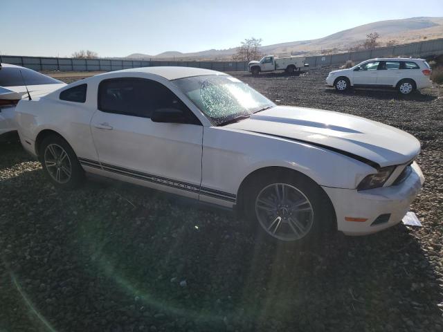 1ZVBP8AN0A5140354 - 2010 FORD MUSTANG WHITE photo 4