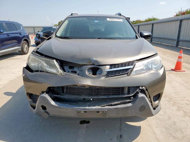 JTMBFREV1FD124196 - 2015 TOYOTA RAV4 LE 金色 照片 5